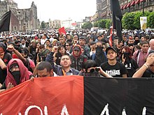 Толпа анархистов в Индонезии